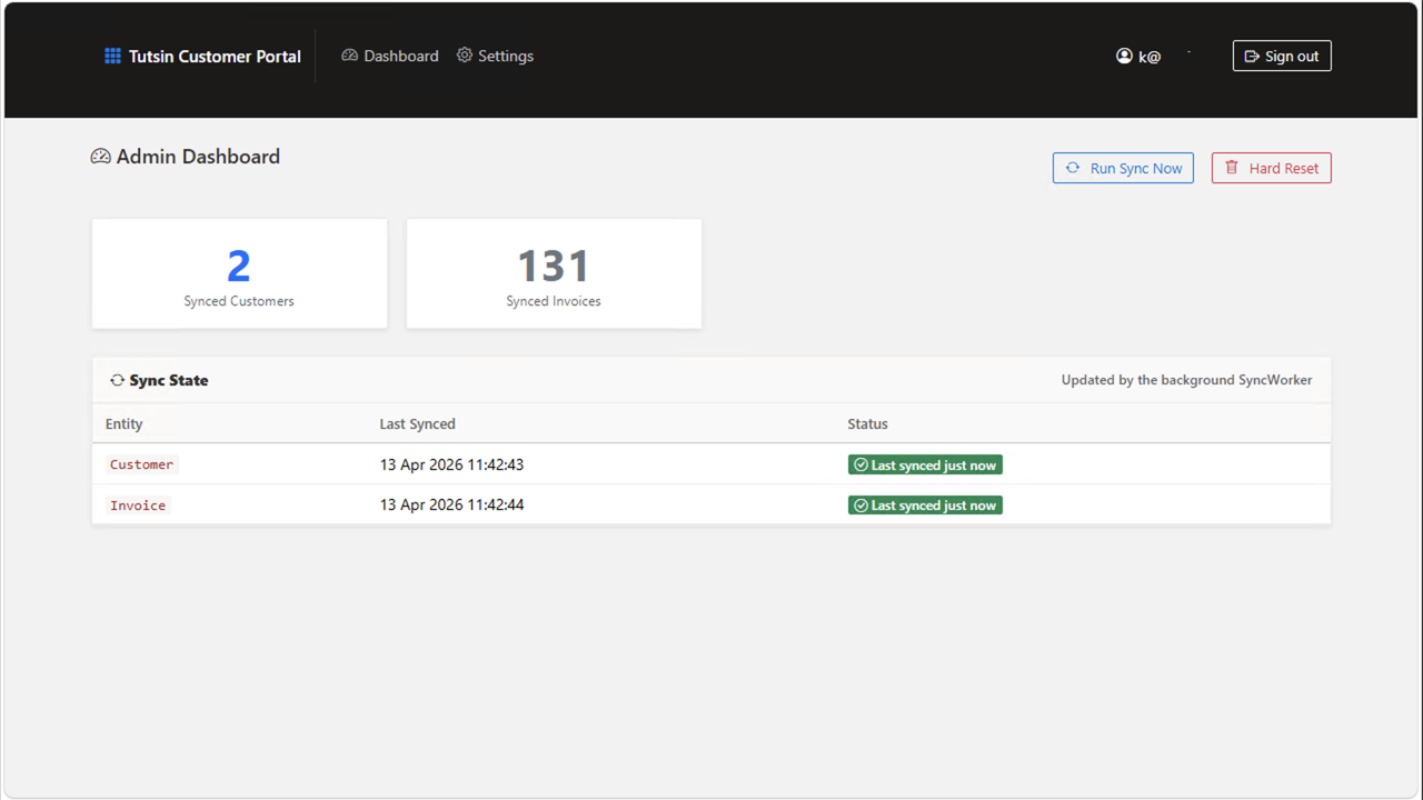 CustPortal365 Admin Dashboard — sync state, customer count, invoice count, Run Sync Now